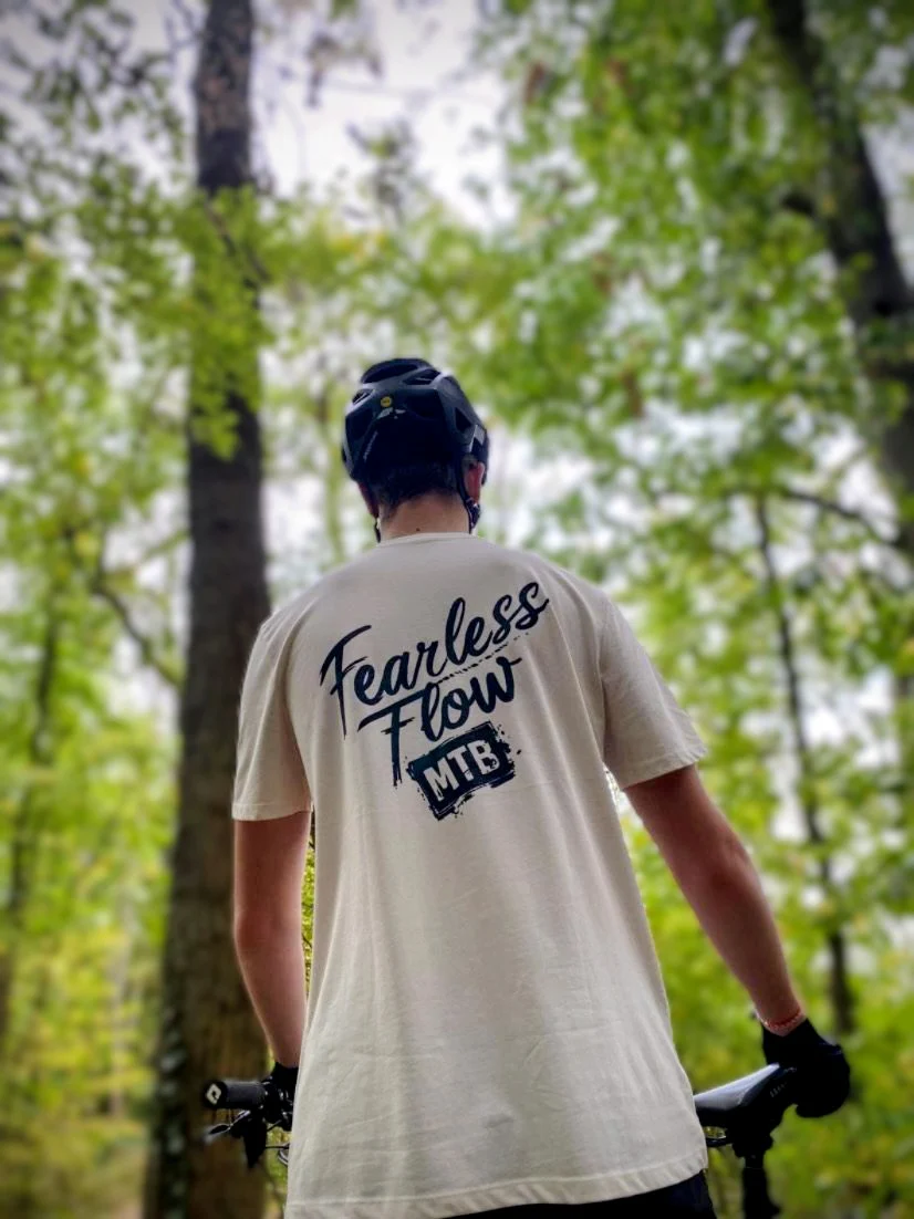 T-shirt VTT Fearless Flow — streetwear écru – Image 5